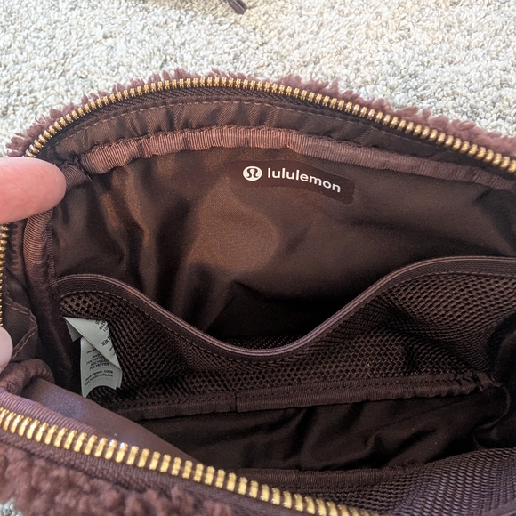 Lululemon Athletica Brown Fleece Belt Bag - Picture 5 of 7